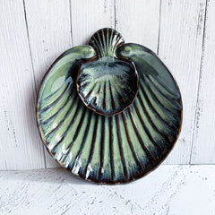 The Artisan Shell Chip n Dip Platter