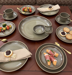 The Olive Meadow Platter