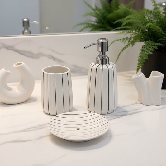 Classic Ivory Ribbed Bath Set