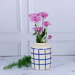 The Vista Check Vase
