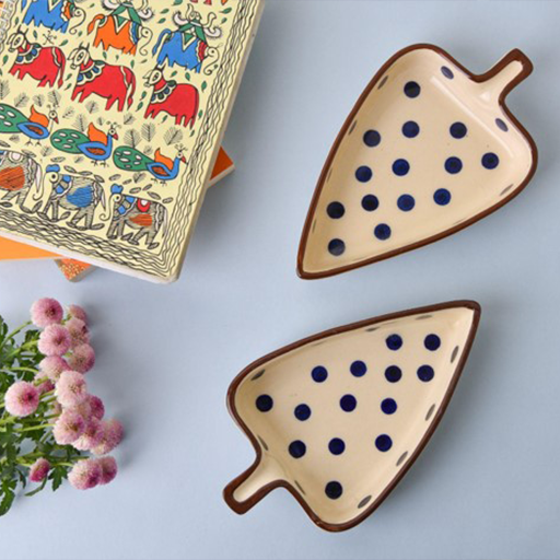 Dotted Bloom Leaf Plates