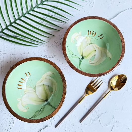 Lily Bloom Bowls