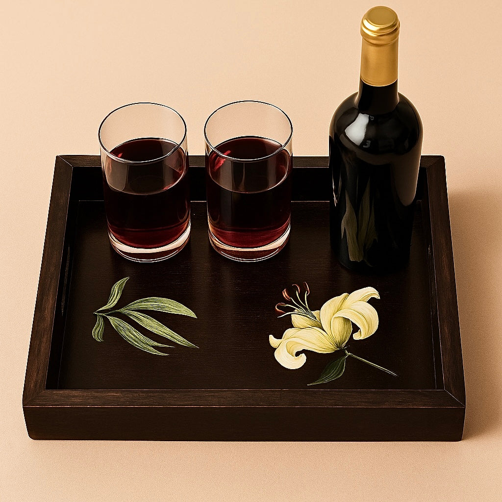 The Lily Bloom Nesting Trays Set