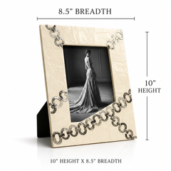The Heritage Link Frame