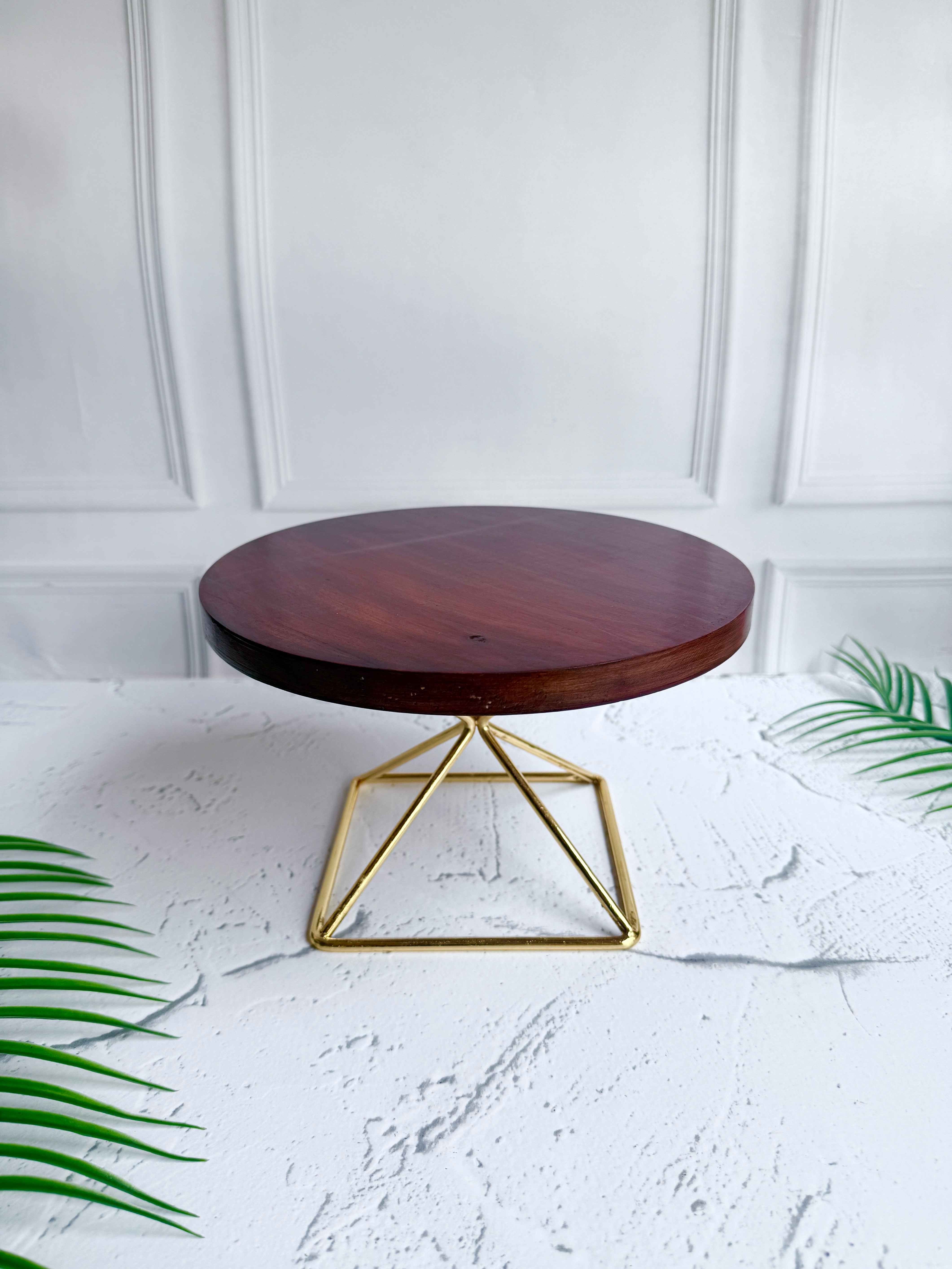 The Rustic Elm Cake Stand