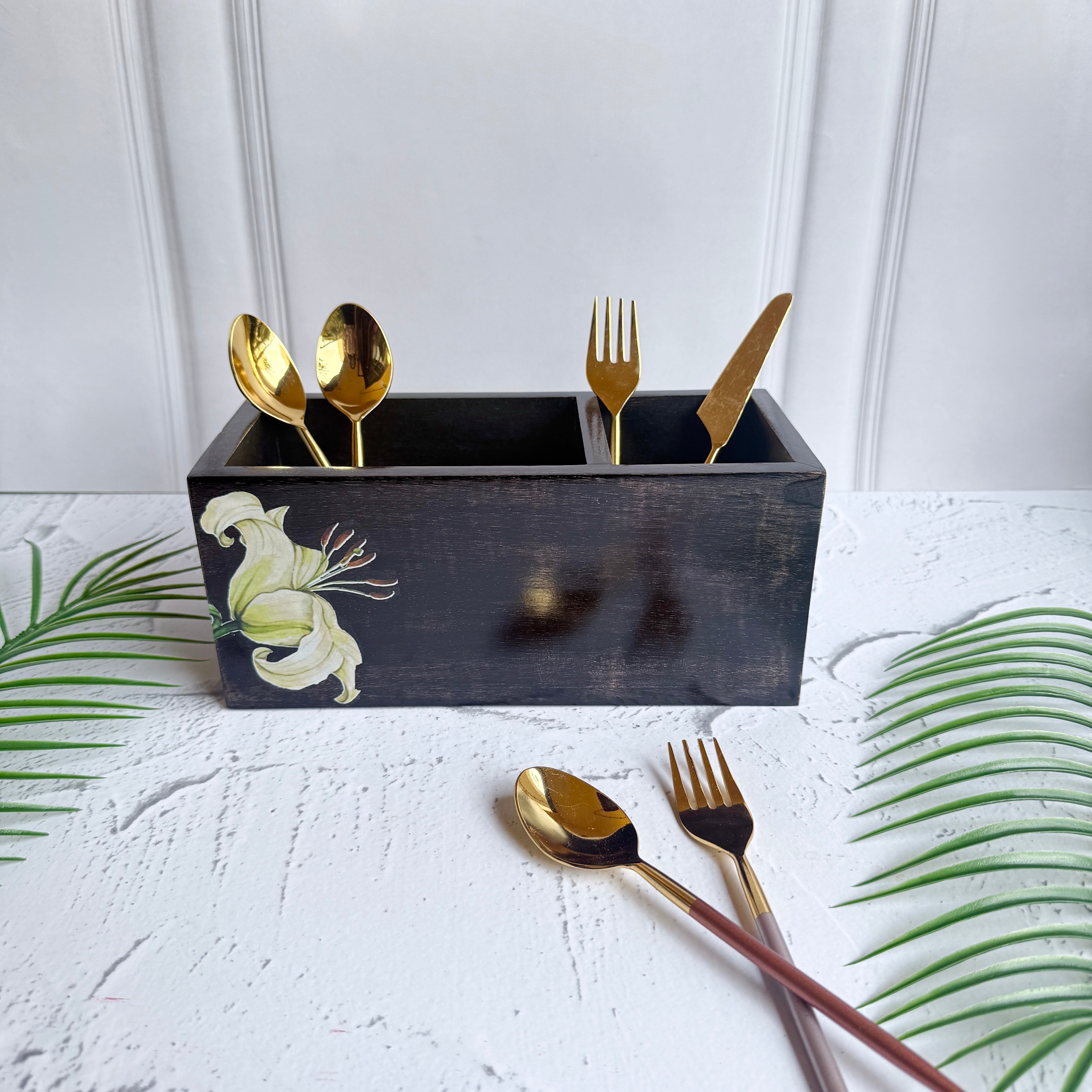 The Lily Bloom Cutlery Caddy