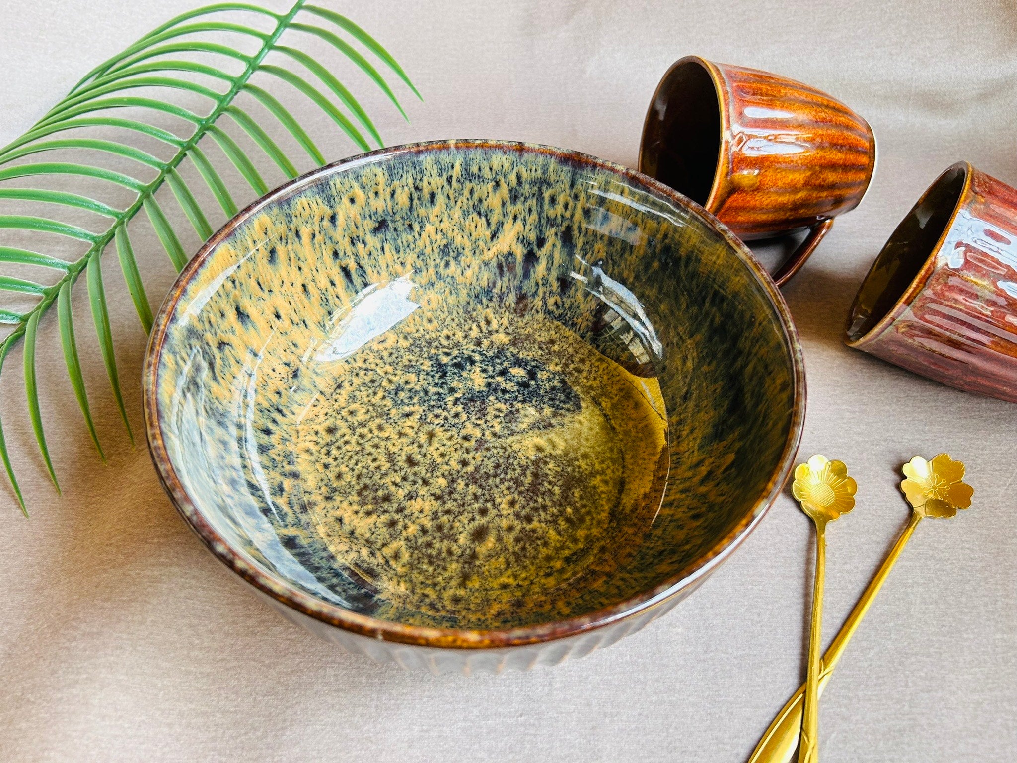 Brown Mugs & Bowl Set