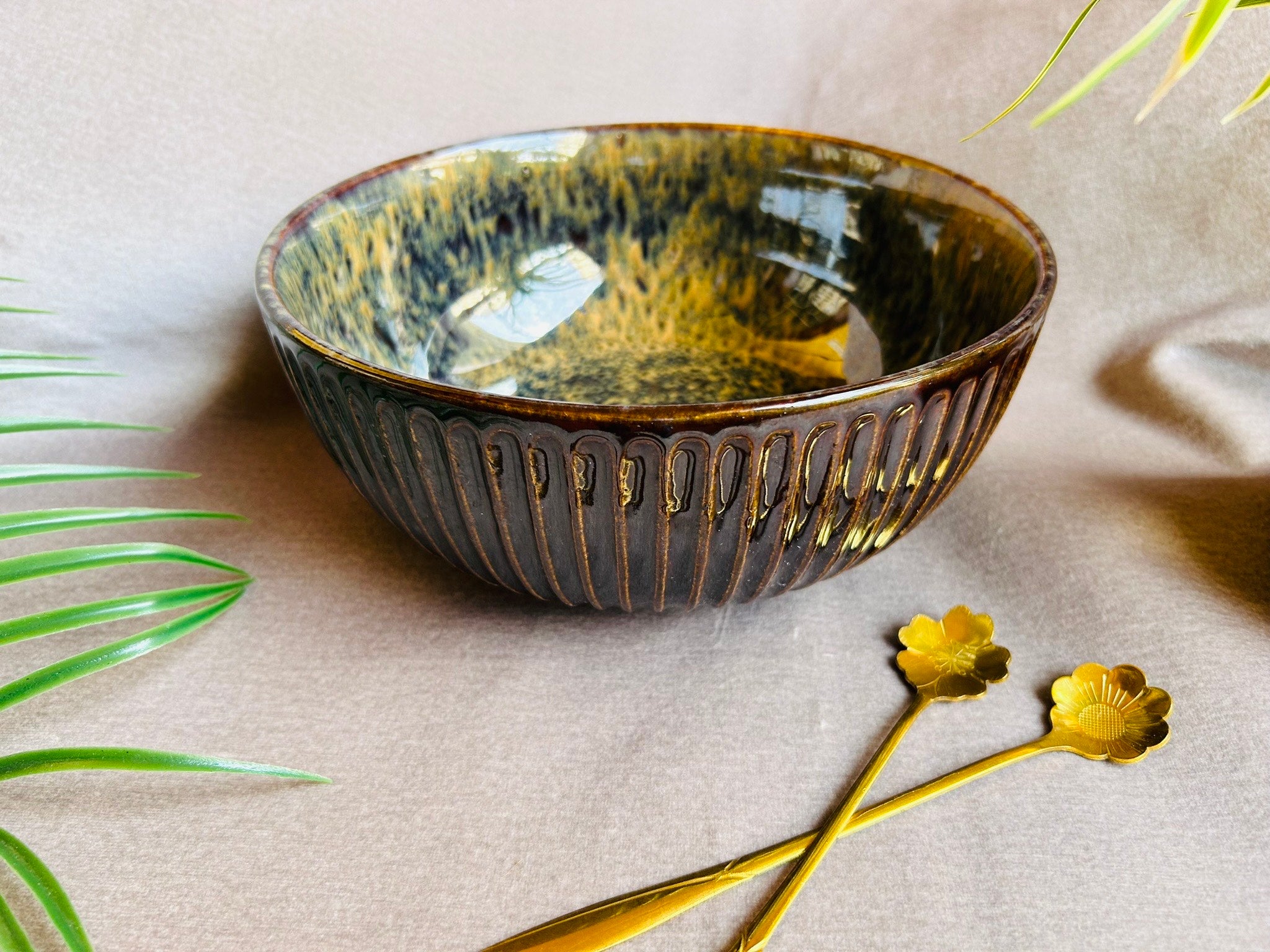 Brown Mugs & Bowl Set